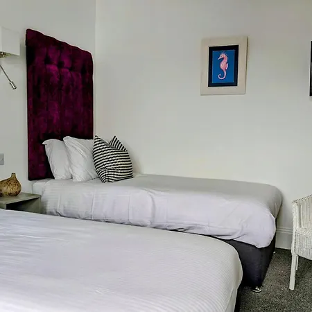 The Westcott By The Sea - Just For Adults 4* Falmouth